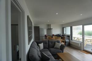 Gallery image of Deluxe Lundy View Villa With Sea Views in Westward Ho