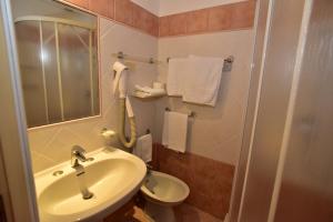 Um banheiro em Hotel Belvedere