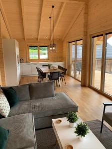 Istumisnurk majutusasutuses Chalet Rotheheim
