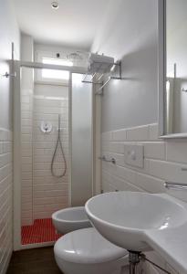 Koupelna v ubytování Hotel Madison