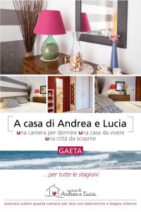 a casa del antico c lotto banner mit einem Tisch mit Lampe in der Unterkunft A casa di Andrea e Lucia in Gaeta