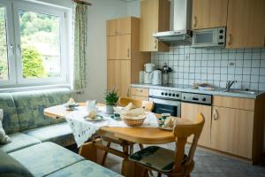 Eldhús eða eldhúskrókur á Appartements Caroline