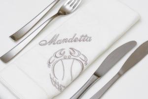 Certifikát, hodnocení, plakát nebo jiný dokument vystavený v ubytování Hotel Mandetta - Adults Only