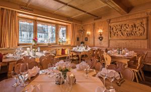 En restaurant eller et andet spisested på Hotel Gasthof Neuwirt