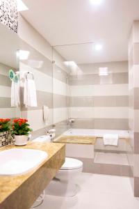 Koupelna v ubytování TTC Hotel - Da Lat
