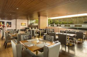Restoran ili drugo mesto za obedovanje u objektu Swiss-Belhotel Bogor