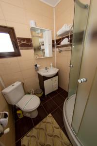 Et badeværelse på Karol + 27 billeder