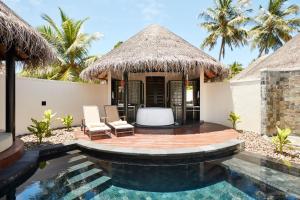 Bazén v ubytování Sun Siyam Iru Fushi with Free Transfer nebo v jeho okolí
