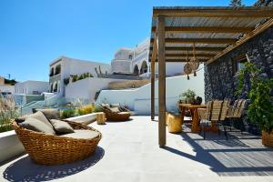 Gallery image of Floria Suites in Karterados