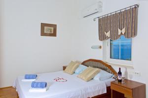 Imagen de la galería de Apartments Kalina, en Jelsa