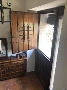 Kuchyňa alebo kuchynka v ubytovaní Casa rural La Tahona del abuelo TR CC 00344
