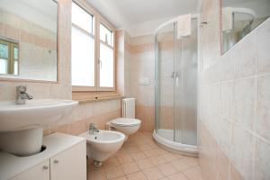 Koupelna v ubytování Residenza Alba - Molveno