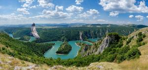 Peisaj natural din apropierea acestui apartament