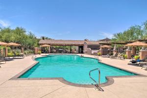 Huge Resort Condo Near Hiking and TPC Scottsdale!