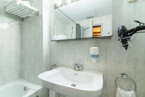 Koupelna v ubytování Hospedium Hotel Europa Centro