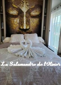 Foto de la galería de La Salamandre de l Olivier - le Palmier en Aubignosc