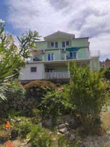 Zahrada ubytování Apartman Lapis