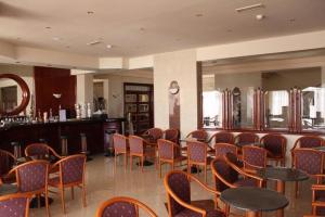 Фоайе или бар в Rodos Star Hotel