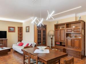 TV a/nebo společenská místnost v ubytování maximum house in subbiano