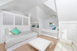 Χώρος καθιστικού στο Middle Rock Beach House - Beach Front, Lake Cathie