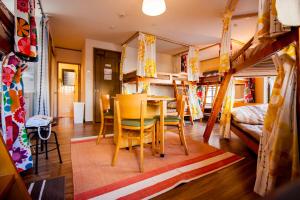 Voodi või voodid majutusasutuse DEER Hostel OSAKA NAMBA toas