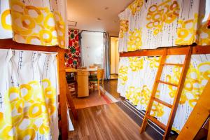 Voodi või voodid majutusasutuse DEER Hostel OSAKA NAMBA toas