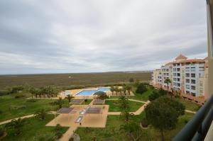 Bazén v ubytování Solmares Las Marismas nebo v jeho okolí