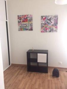 Een TV en/of entertainmentcenter bij 66 Peniche
