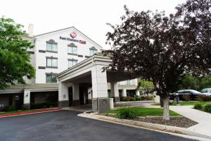 Hoone, kus hotell asub