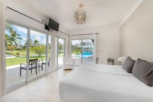 Fotografie z fotogalerie ubytování Pool View Villa with Jacuzzi & Chef at Cocotal Golf & Country Club v destinaci Punta Cana