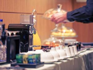 Kaffee-/Teezubehör in der Unterkunft Mercure Lisboa Almada
