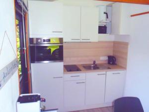 Kuchyň nebo kuchyňský kout v ubytování Wellness Chalet Nr 8