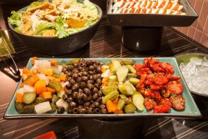 Comida no hotel ou em algum lugar perto