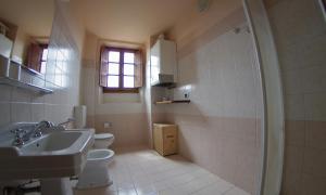 A bathroom at Agriturismo Il Palazzo