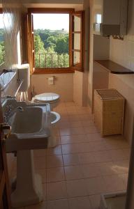 A bathroom at Agriturismo Il Palazzo