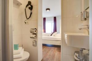 Fotografie z fotogalerie ubytování Hotel West v Hamburku