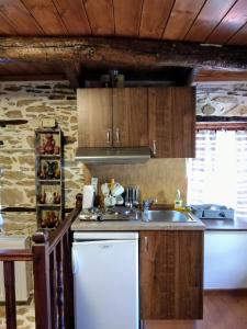 Nhà bếp/bếp nhỏ tại Guesthouse To Petrino 1