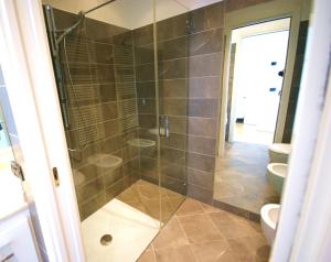 Bilik mandi di LOFT BAYVIEW +14 gambar