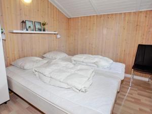 Postel nebo postele na pokoji v ubytování 7 person holiday home in Hemmet-By Traum
