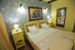 Postel nebo postele na pokoji v ubytování Hotel Konak Tammy Platičevo - Šabac