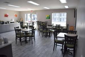 Reštaurácia alebo iné gastronomické zariadenie v ubytovaní Quality Inn Scottsboro US/72-Lake Guntersville Area
