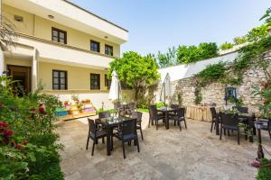 Vườn quanh OLD TOWN BOUTIQUE HOTEL