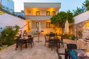 Khu vực ghế ngồi tại OLD TOWN BOUTIQUE HOTEL +24 ảnh