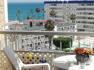 Un balcón o terraza de Apartamento-estudio Benalmádena Maite-3