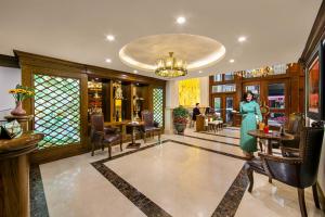 Ο χώρος του λόμπι ή της ρεσεψιόν στο Hanoi Dalvostro Valentino Hotel & Spa