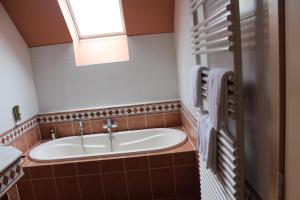 Koupelna v ubytování Hotel De Notelaer