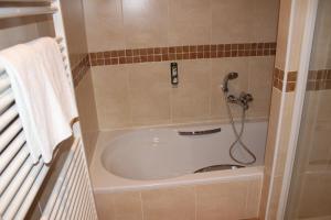 Koupelna v ubytování Hotel De Notelaer