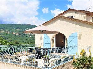 Nespecifikovaný výhled na hory nebo výhled na hory při pohledu z bed and breakfast