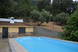 Piscina en o cerca de CASA DE SANTO DOMINGO