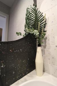 A bathroom at Encanto en el centro de Alicante
